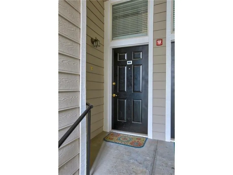 4248 River Green Drive Nw Unit 303, Atlanta, Georgia 30327, 2 Bedrooms Bedrooms, ,2 BathroomsBathrooms,Residential,Sold,4248 River Green Drive Nw Unit 303,5947148