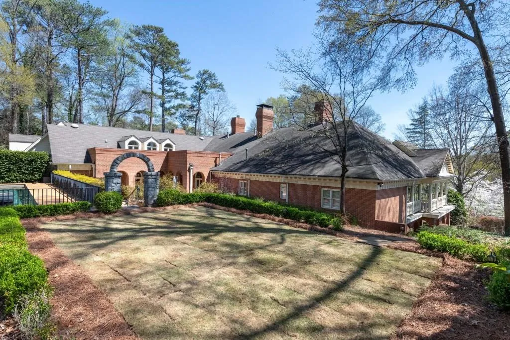 631 Fairfield Road Nw, Atlanta, Georgia 30327, 7 Bedrooms Bedrooms, ,9 BathroomsBathrooms,Residential,For Sale,631 Fairfield Road Nw,7549068