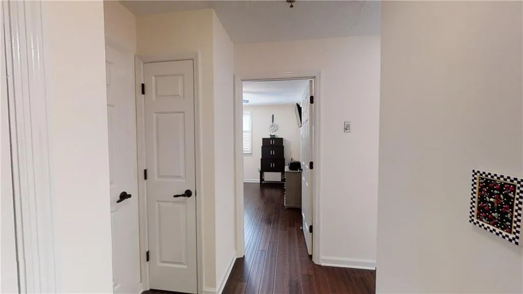 300 Johnson Ferry Road Ne Unit A401, Sandy Springs, Georgia 30328, 1 Bedroom Bedrooms, ,1 BathroomBathrooms,Residential,Sold,300 Johnson Ferry Road Ne Unit A401,6797513