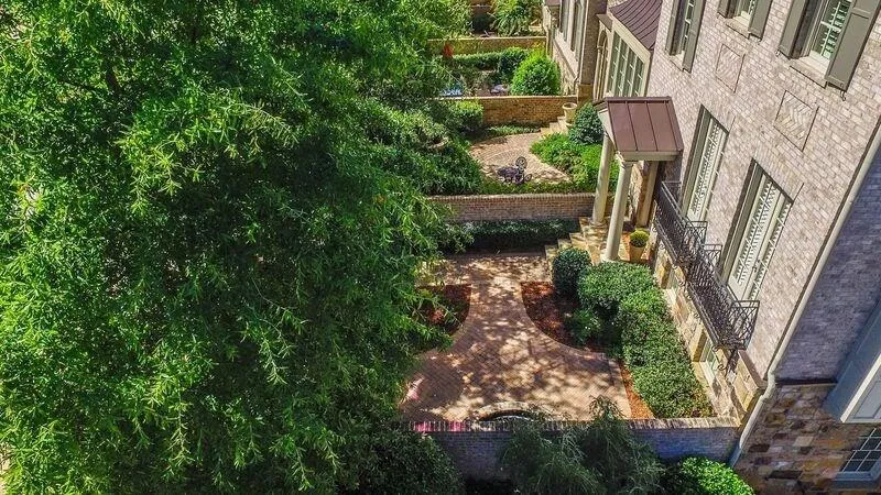 3681 Brookhaven Manor Crossing Ne, Atlanta, Georgia 30319, 4 Bedrooms Bedrooms, ,4 BathroomsBathrooms,Residential,Sold,3681 Brookhaven Manor Crossing Ne,5758965