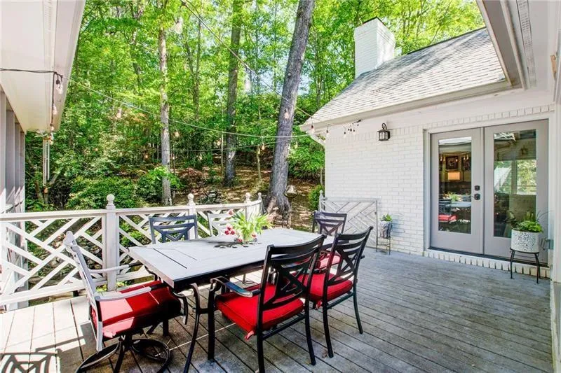 45 Cameron Glen Drive, Sandy Springs, Georgia 30328, 5 Bedrooms Bedrooms, ,5 BathroomsBathrooms,Residential,Sold,45 Cameron Glen Drive,7221475