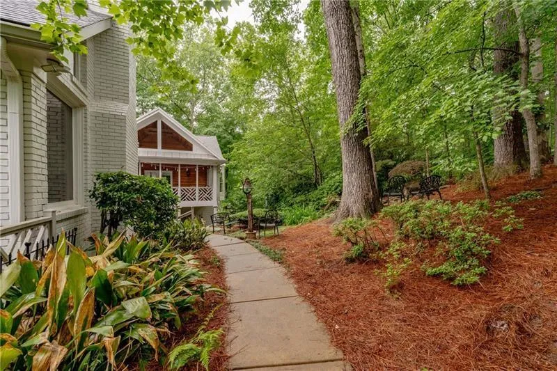 45 Cameron Glen Drive, Sandy Springs, Georgia 30328, 5 Bedrooms Bedrooms, ,5 BathroomsBathrooms,Residential,Sold,45 Cameron Glen Drive,7221475