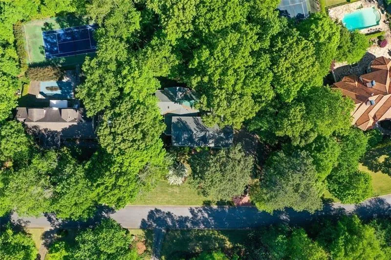 45 Cameron Glen Drive, Sandy Springs, Georgia 30328, 5 Bedrooms Bedrooms, ,5 BathroomsBathrooms,Residential,Sold,45 Cameron Glen Drive,7221475