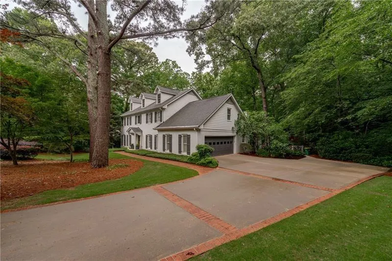 45 Cameron Glen Drive, Sandy Springs, Georgia 30328, 5 Bedrooms Bedrooms, ,5 BathroomsBathrooms,Residential,Sold,45 Cameron Glen Drive,7221475
