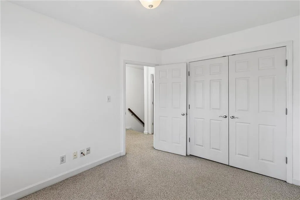 2232 Dunseath Avenue Nw Unit 206, Atlanta, Georgia 30318, 2 Bedrooms Bedrooms, 0 ,1 BathroomBathrooms,Residential,For Sale,2232 Dunseath Avenue Nw Unit 206,7745218