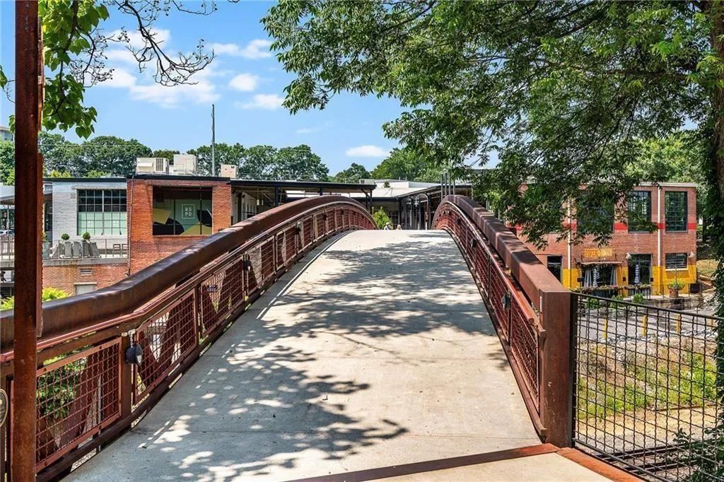 2232 Dunseath Avenue Nw Unit 206, Atlanta, Georgia 30318, 2 Bedrooms Bedrooms, 0 ,1 BathroomBathrooms,Residential,For Sale,2232 Dunseath Avenue Nw Unit 206,7745218