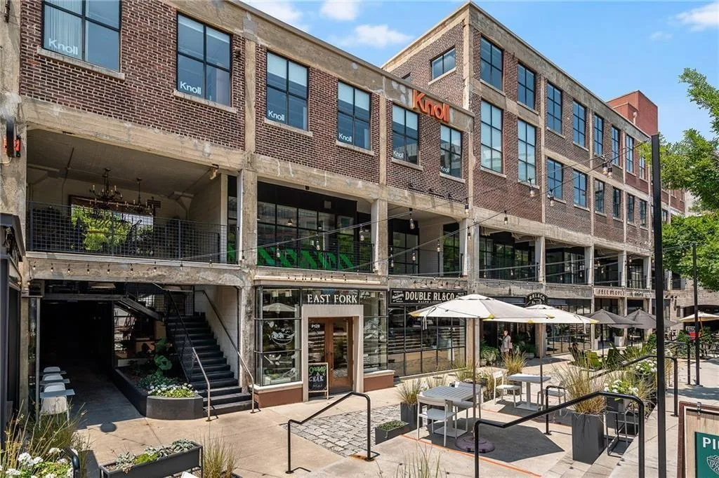 2232 Dunseath Avenue Nw Unit 206, Atlanta, Georgia 30318, 2 Bedrooms Bedrooms, 0 ,1 BathroomBathrooms,Residential,For Sale,2232 Dunseath Avenue Nw Unit 206,7745218