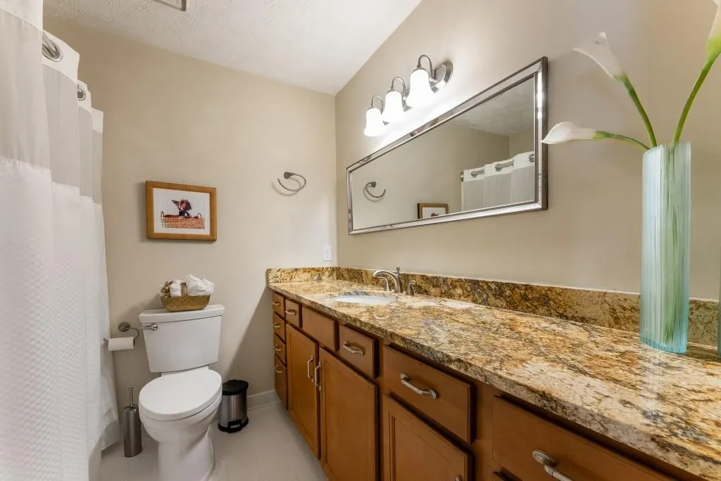 1109 Capital Club Circle, Brookhaven, Georgia 30319, 4 Bedrooms Bedrooms, ,2 BathroomsBathrooms,Residential,For Sale,1109 Capital Club Circle,7644459