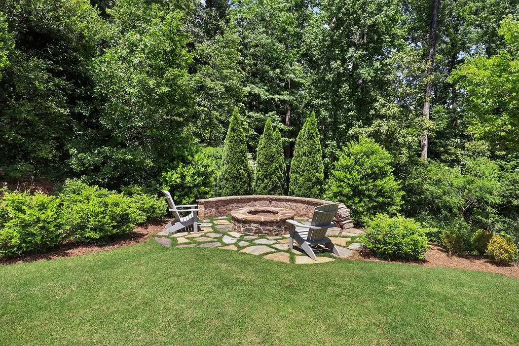 4667 Dudley Lane, Atlanta, Georgia 30327, 7 Bedrooms Bedrooms, ,7 BathroomsBathrooms,Residential,Sold,4667 Dudley Lane,6725970