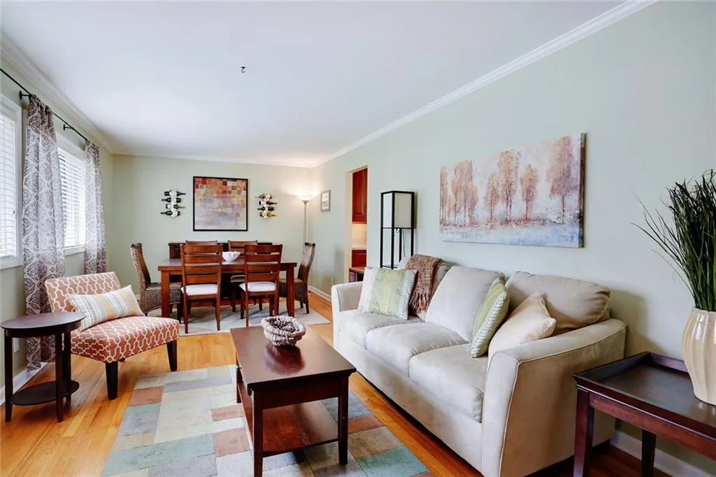 709 Carriage Drive, Atlanta, Georgia 30328, 4 Bedrooms Bedrooms, ,2 BathroomsBathrooms,Residential,Sold,709 Carriage Drive,5666173