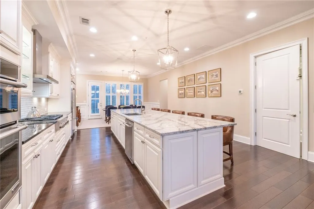 6653 Cadence Boulevard, Sandy Springs, Georgia 30328, 4 Bedrooms Bedrooms, ,4 BathroomsBathrooms,Residential,Sold,6653 Cadence Boulevard,7199857