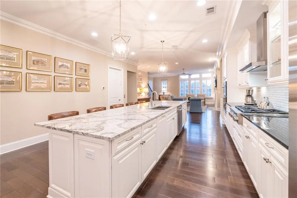 6653 Cadence Boulevard, Sandy Springs, Georgia 30328, 4 Bedrooms Bedrooms, ,4 BathroomsBathrooms,Residential,Sold,6653 Cadence Boulevard,7199857