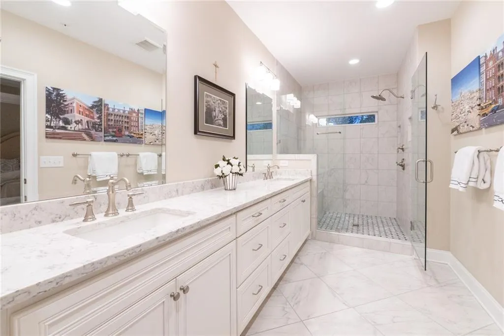 6653 Cadence Boulevard, Sandy Springs, Georgia 30328, 4 Bedrooms Bedrooms, ,4 BathroomsBathrooms,Residential,Sold,6653 Cadence Boulevard,7199857