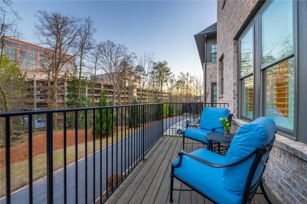 6653 Cadence Boulevard, Sandy Springs, Georgia 30328, 4 Bedrooms Bedrooms, ,4 BathroomsBathrooms,Residential,Sold,6653 Cadence Boulevard,7199857
