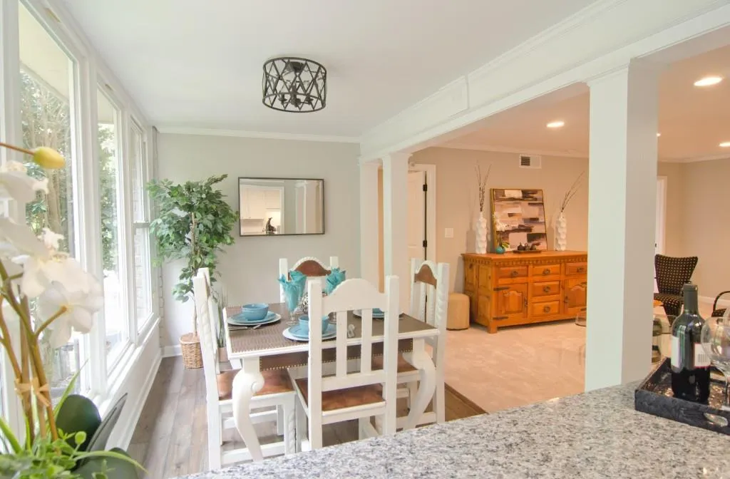 346 Carpenter Drive Unit 55, Atlanta, Georgia 30328, 3 Bedrooms Bedrooms, ,2 BathroomsBathrooms,Residential,Sold,346 Carpenter Drive Unit 55,5985436