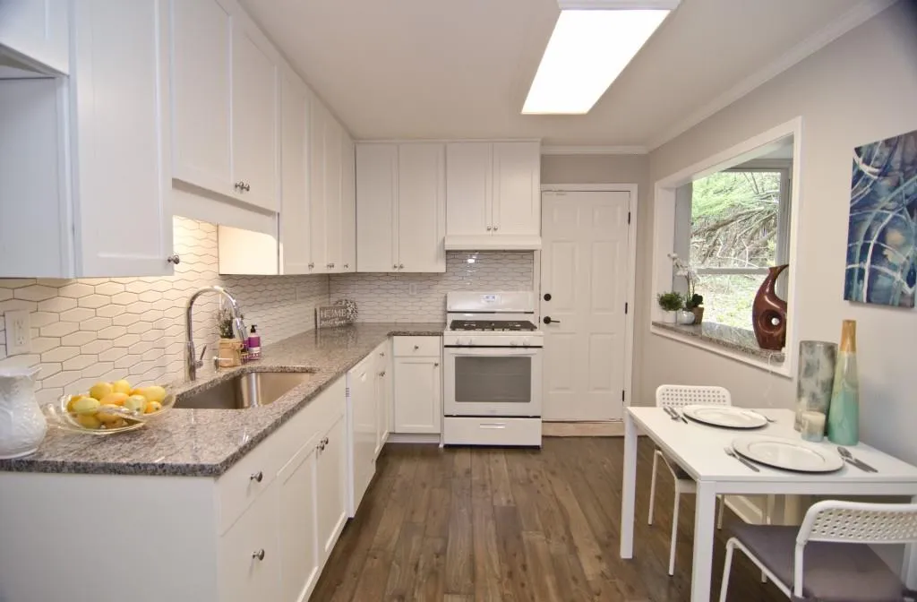 346 Carpenter Drive Unit 55, Atlanta, Georgia 30328, 3 Bedrooms Bedrooms, ,2 BathroomsBathrooms,Residential,Sold,346 Carpenter Drive Unit 55,5985436