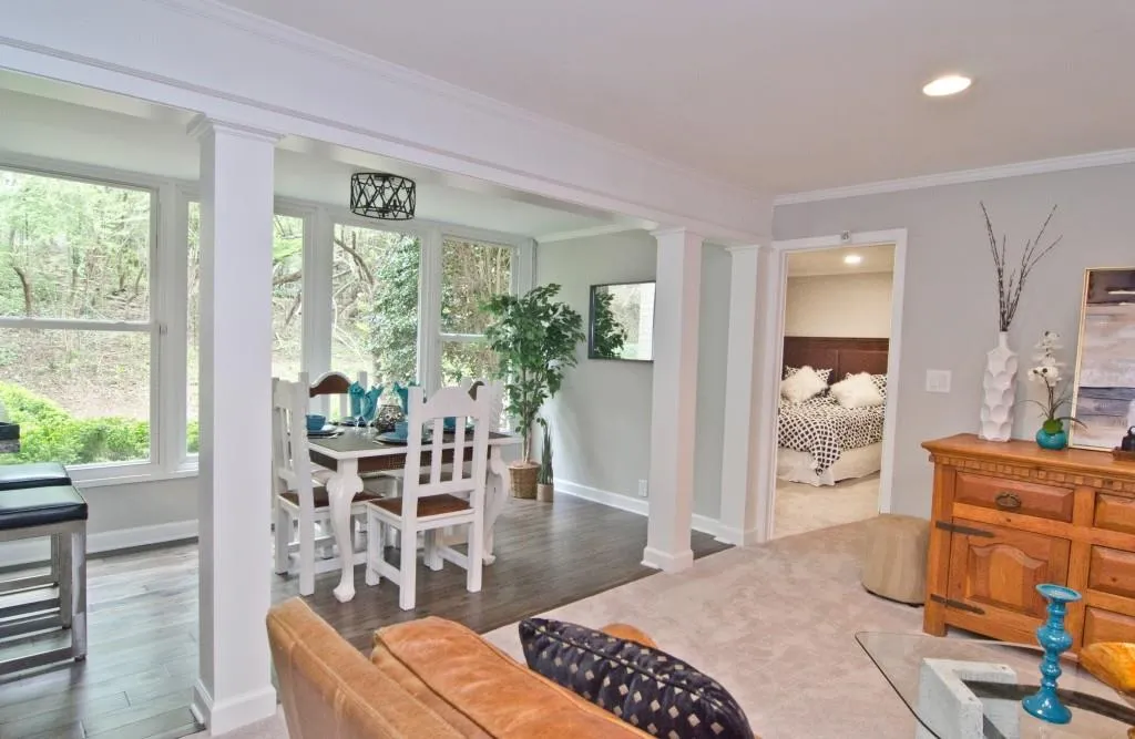 346 Carpenter Drive Unit 55, Atlanta, Georgia 30328, 3 Bedrooms Bedrooms, ,2 BathroomsBathrooms,Residential,Sold,346 Carpenter Drive Unit 55,5985436