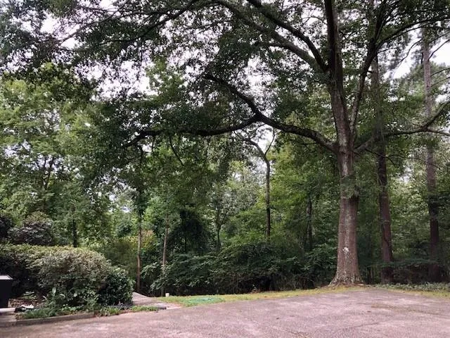 7995 Innsbruck Drive, Sandy Springs, Georgia 30350, 5 Bedrooms Bedrooms, ,4 BathroomsBathrooms,Residential,Sold,7995 Innsbruck Drive,6767656 7995 Innsbruck Drive, Sandy Springs, Georgia 30350, 5 Bedrooms Bedrooms, ,4 BathroomsBathrooms,Residential,Sold,7995 Innsbruck Drive,6767656