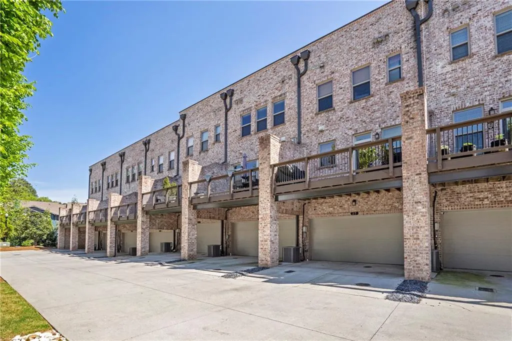 57 Weston Drive Unit 13, Atlanta, Georgia 30328, 3 Bedrooms Bedrooms, ,3 BathroomsBathrooms,Residential,Sold,57 Weston Drive Unit 13,7565480