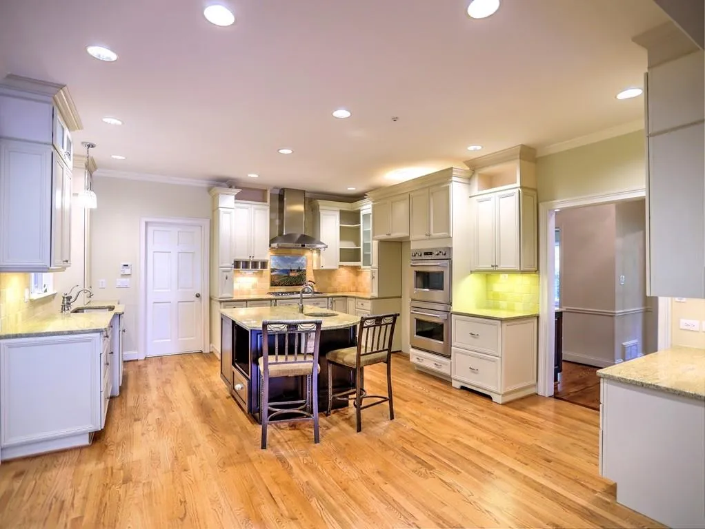 205 Old College Way, Sandy Springs, Georgia 30328, 4 Bedrooms Bedrooms, ,2 BathroomsBathrooms,Residential,Sold,205 Old College Way,6718865