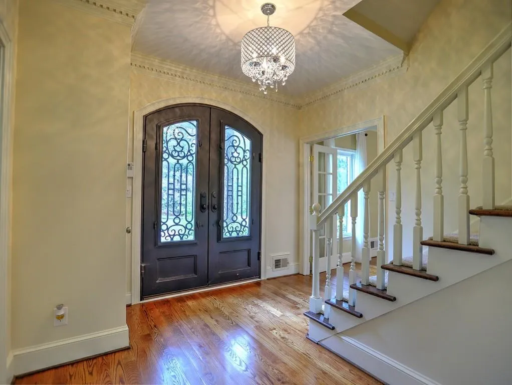 205 Old College Way, Sandy Springs, Georgia 30328, 4 Bedrooms Bedrooms, ,2 BathroomsBathrooms,Residential,Sold,205 Old College Way,6718865