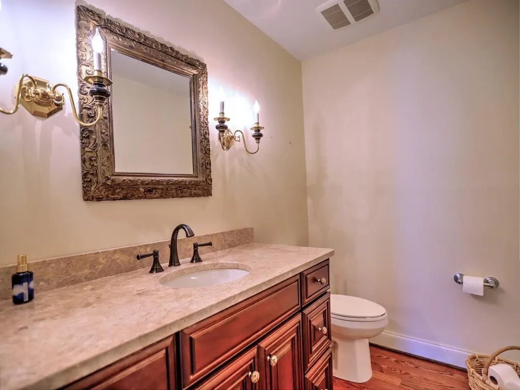 205 Old College Way, Sandy Springs, Georgia 30328, 4 Bedrooms Bedrooms, ,2 BathroomsBathrooms,Residential,Sold,205 Old College Way,6718865