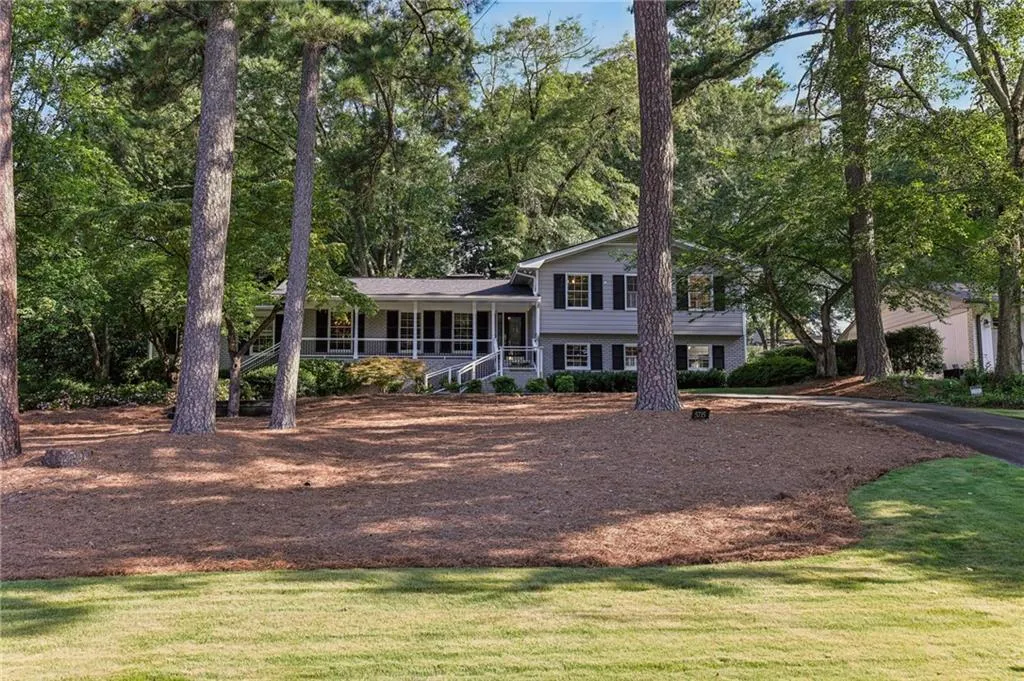 5715 Kayron Drive, Atlanta, Georgia 30328, 4 Bedrooms Bedrooms, ,3 BathroomsBathrooms,Residential,Sold,5715 Kayron Drive,7445240