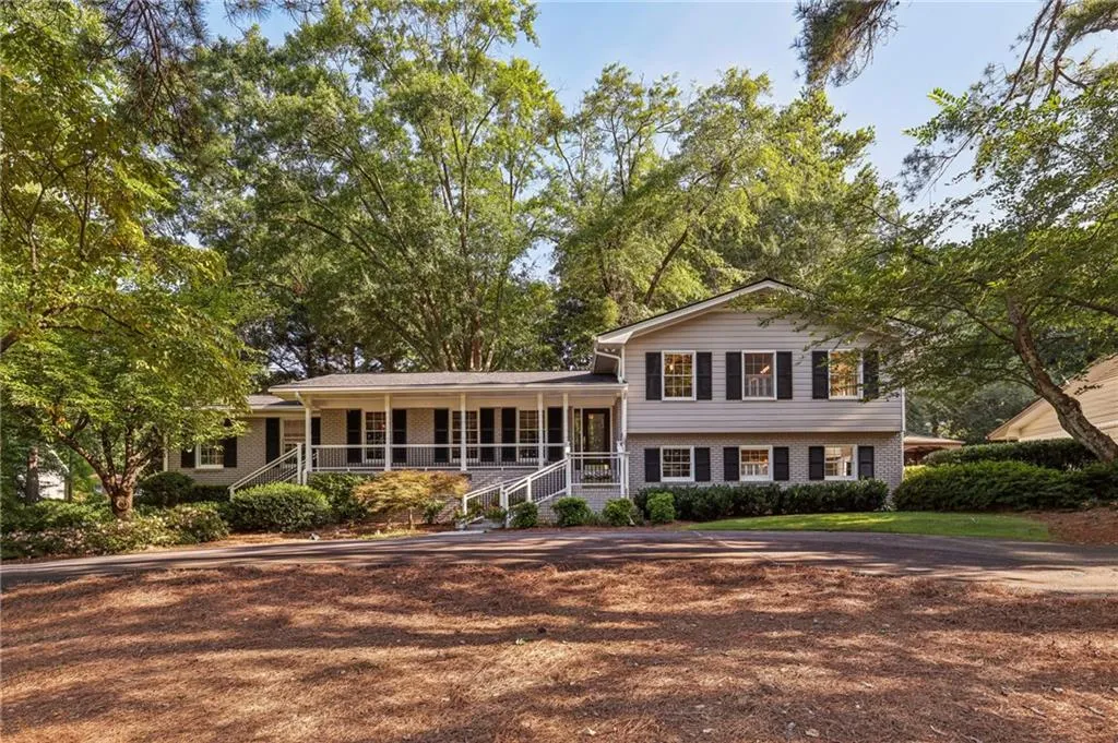 5715 Kayron Drive, Atlanta, Georgia 30328, 4 Bedrooms Bedrooms, ,3 BathroomsBathrooms,Residential,Sold,5715 Kayron Drive,7445240