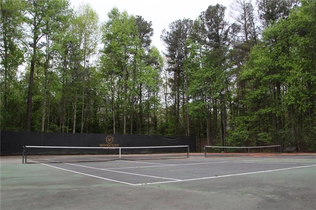 804 Woodcliff Drive Unit 804, Sandy Springs, Georgia 30350, 2 Bedrooms Bedrooms, ,1 BathroomBathrooms,Residential,Sold,804 Woodcliff Drive Unit 804,5674301