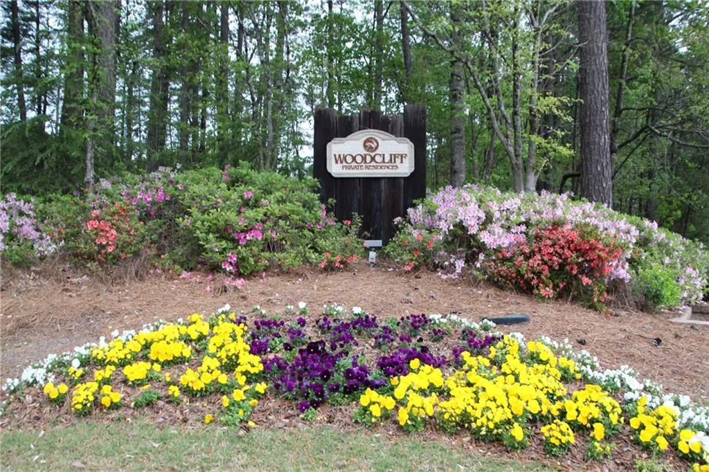 804 Woodcliff Drive Unit 804, Sandy Springs, Georgia 30350, 2 Bedrooms Bedrooms, ,1 BathroomBathrooms,Residential,Sold,804 Woodcliff Drive Unit 804,5674301