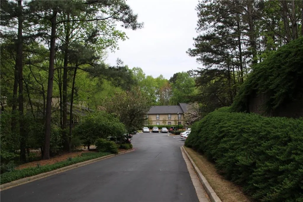 804 Woodcliff Drive Unit 804, Sandy Springs, Georgia 30350, 2 Bedrooms Bedrooms, ,1 BathroomBathrooms,Residential,Sold,804 Woodcliff Drive Unit 804,5674301