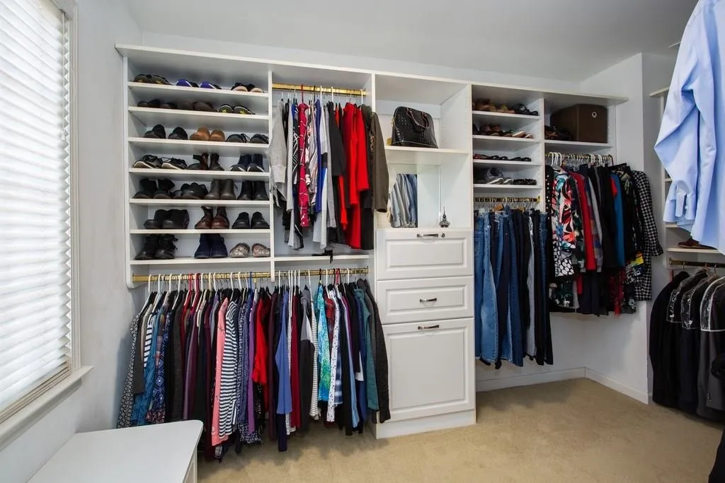 7440 Hunters Woods Drive, Sandy Springs, Georgia 30350, 5 Bedrooms Bedrooms, ,4 BathroomsBathrooms,Residential,Sold,7440 Hunters Woods Drive,6677938