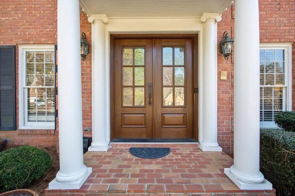 7440 Hunters Woods Drive, Sandy Springs, Georgia 30350, 5 Bedrooms Bedrooms, ,4 BathroomsBathrooms,Residential,Sold,7440 Hunters Woods Drive,6677938