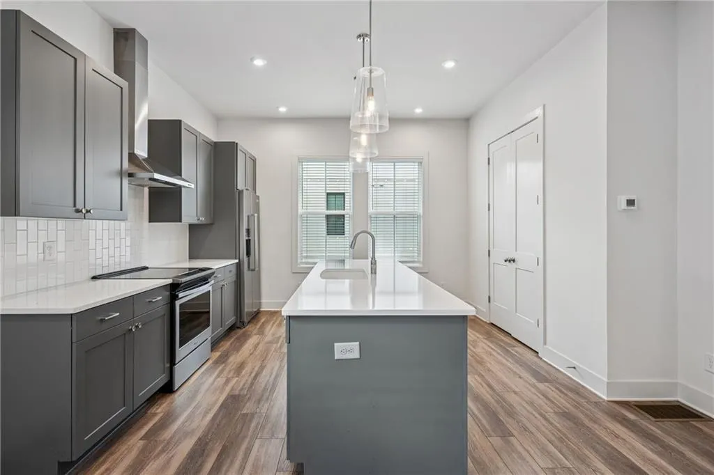 903 Brees Court, Atlanta, Georgia 30318, 2 Bedrooms Bedrooms, ,2 BathroomsBathrooms,Residential,For Sale,903 Brees Court,7641180