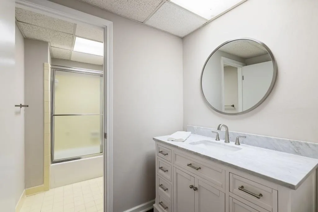 Renovated Vanity In Terrace Level Bathroom. Full Bathroom Perfect For Guests!