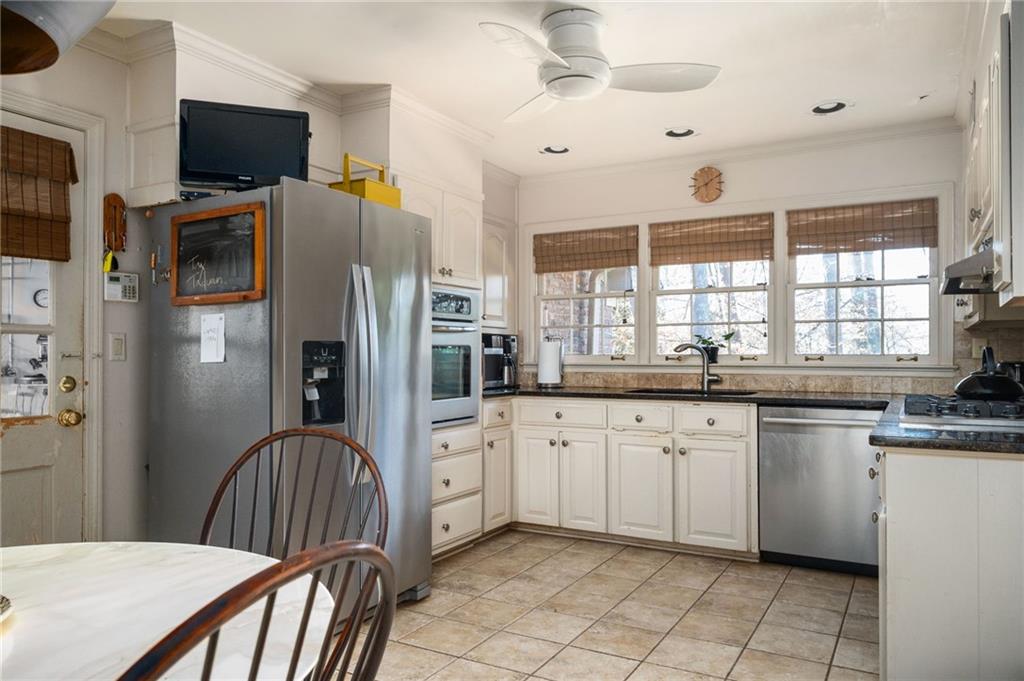 4785 Longchamps Drive, Sandy Springs, Georgia 30319, 3 Bedrooms Bedrooms, ,2 BathroomsBathrooms,Residential,Sold,4785 Longchamps Drive,7325307
