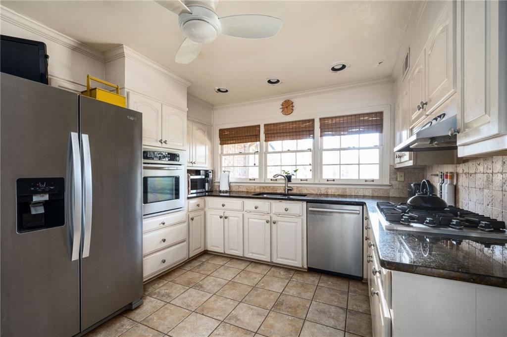 4785 Longchamps Drive, Sandy Springs, Georgia 30319, 3 Bedrooms Bedrooms, ,2 BathroomsBathrooms,Residential,Sold,4785 Longchamps Drive,7325307