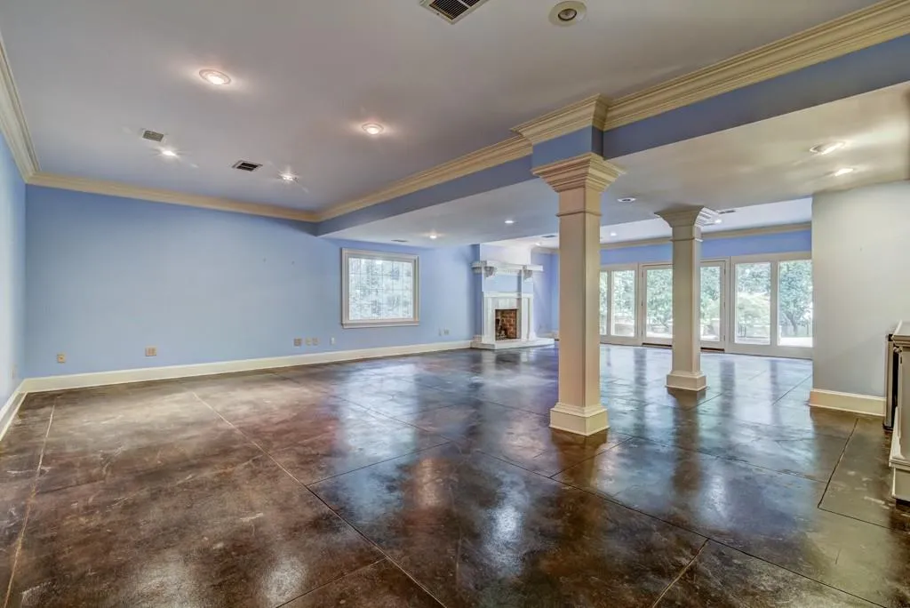 190 Northglenn Court, Sandy Springs, Georgia 30342, 4 Bedrooms Bedrooms, ,4 BathroomsBathrooms,Residential,Sold,190 Northglenn Court,5900970