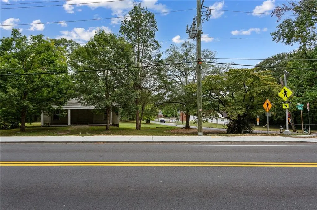 2102 Bolton Road, Atlanta, Georgia 30318, 1 Bedroom Bedrooms, ,Land,For Sale,2102 Bolton Road,7578876