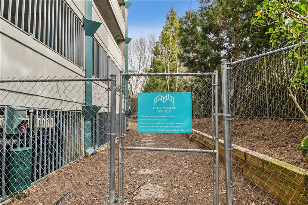 Details with a gate and fence