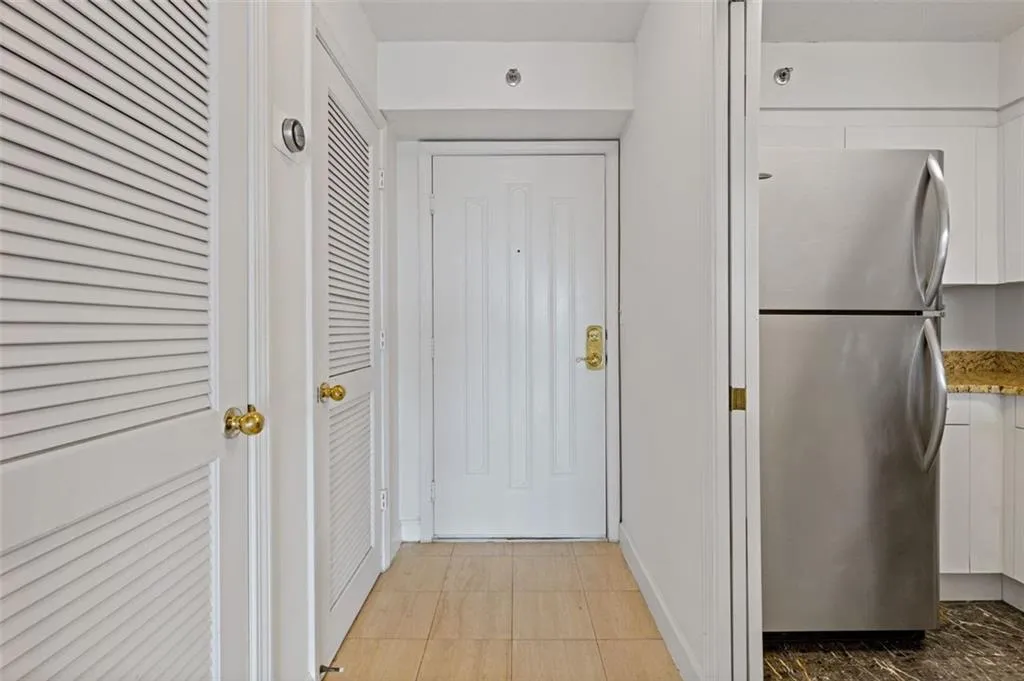 2870 Pharr Court South Nw Unit 1209, Atlanta, Georgia 30305, 1 Bedroom Bedrooms, ,1 BathroomBathrooms,Residential,For Sale,2870 Pharr Court South Nw Unit 1209,7553565
