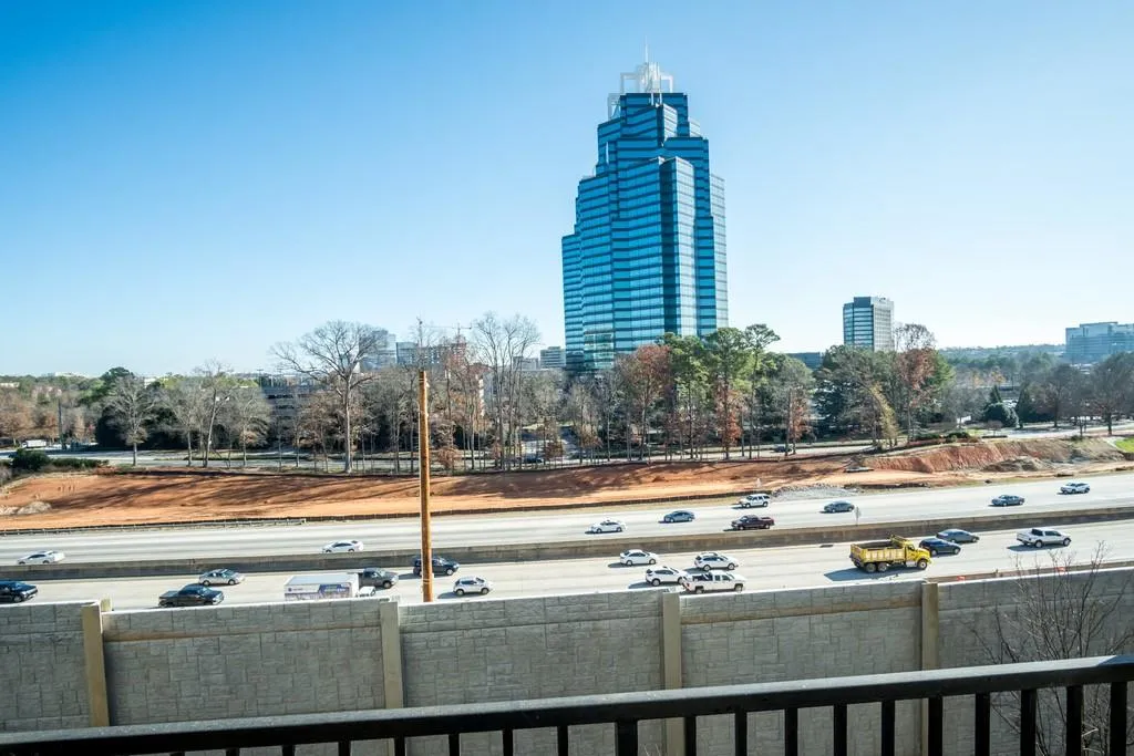 799 Hammond Drive Ne Unit 323, Atlanta, Georgia 30328, 2 Bedrooms Bedrooms, ,2 BathroomsBathrooms,Residential,Sold,799 Hammond Drive Ne Unit 323,6653507