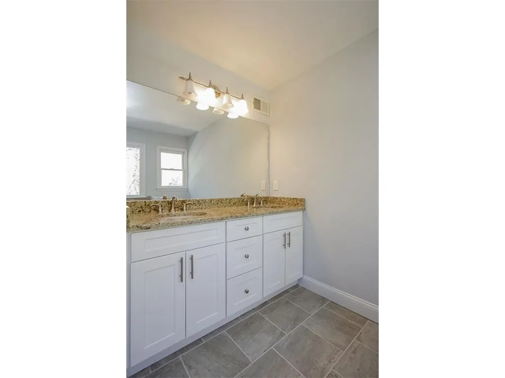 305 River Valley Road, Sandy Springs, Georgia 30328, 4 Bedrooms Bedrooms, ,3 BathroomsBathrooms,Residential,Sold,305 River Valley Road,5757454