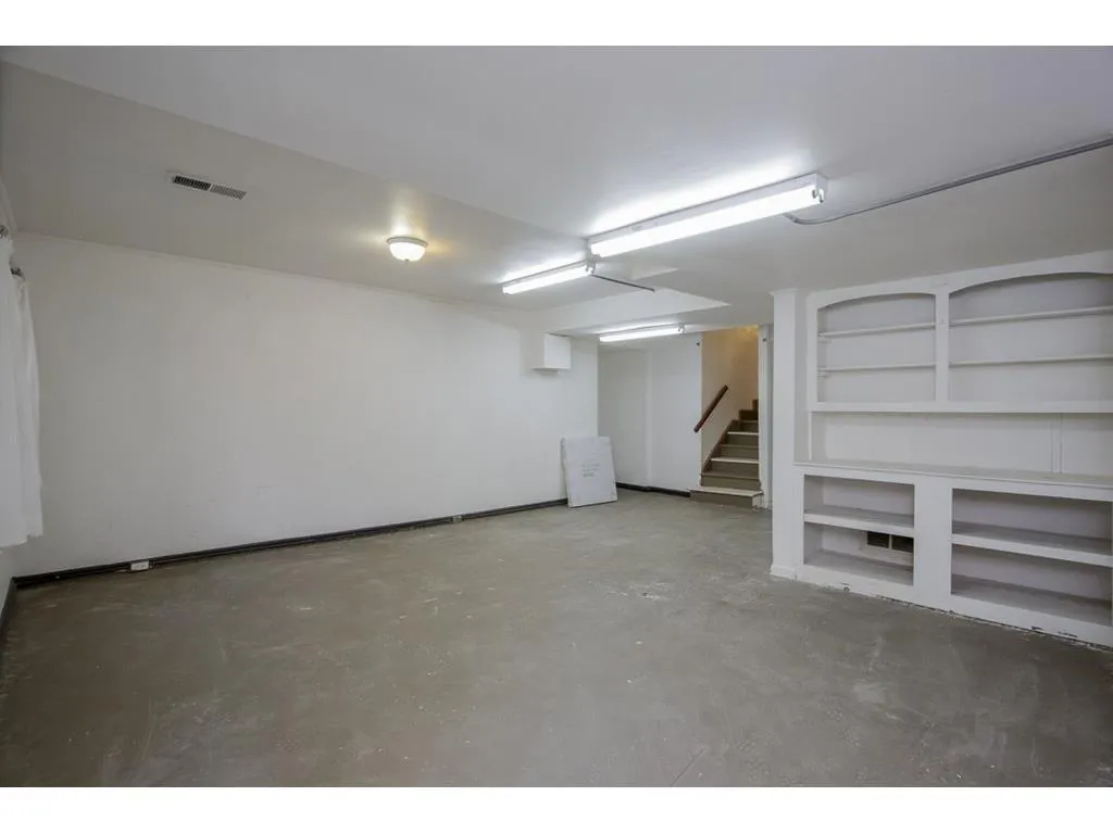 305 River Valley Road, Sandy Springs, Georgia 30328, 4 Bedrooms Bedrooms, ,3 BathroomsBathrooms,Residential,Sold,305 River Valley Road,5757454