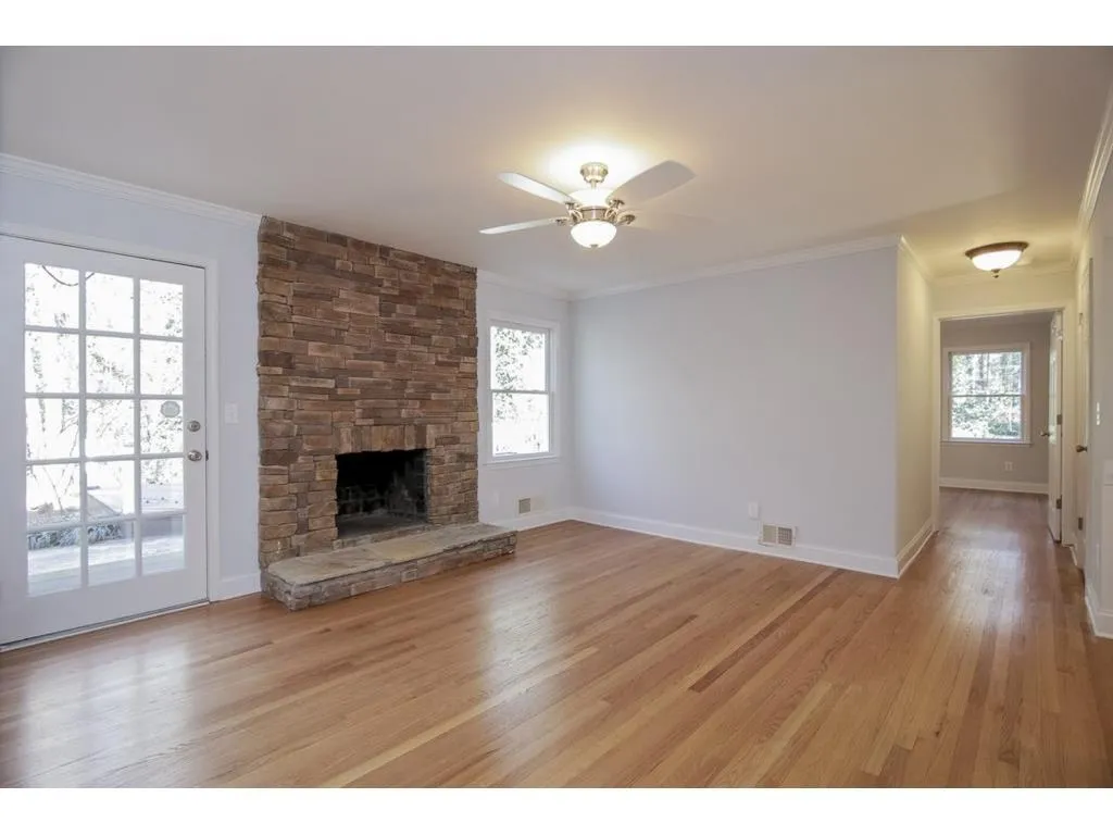 305 River Valley Road, Sandy Springs, Georgia 30328, 4 Bedrooms Bedrooms, ,3 BathroomsBathrooms,Residential,Sold,305 River Valley Road,5757454