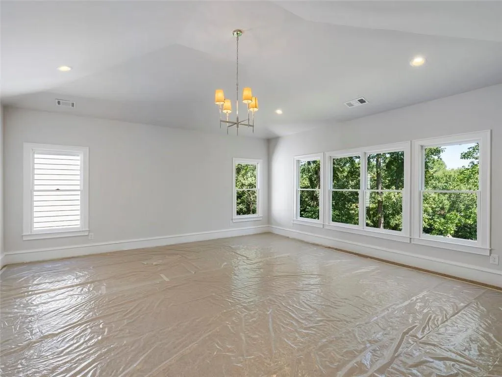 5329 Green Hill Place Ne, Atlanta, Georgia 30342, 4 Bedrooms Bedrooms, ,3 BathroomsBathrooms,Residential,Sold,5329 Green Hill Place Ne,6044348