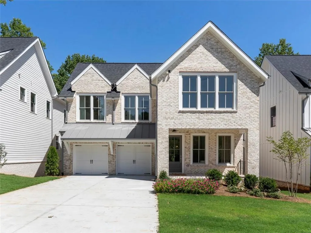 5329 Green Hill Place Ne, Atlanta, Georgia 30342, 4 Bedrooms Bedrooms, ,3 BathroomsBathrooms,Residential,Sold,5329 Green Hill Place Ne,6044348
