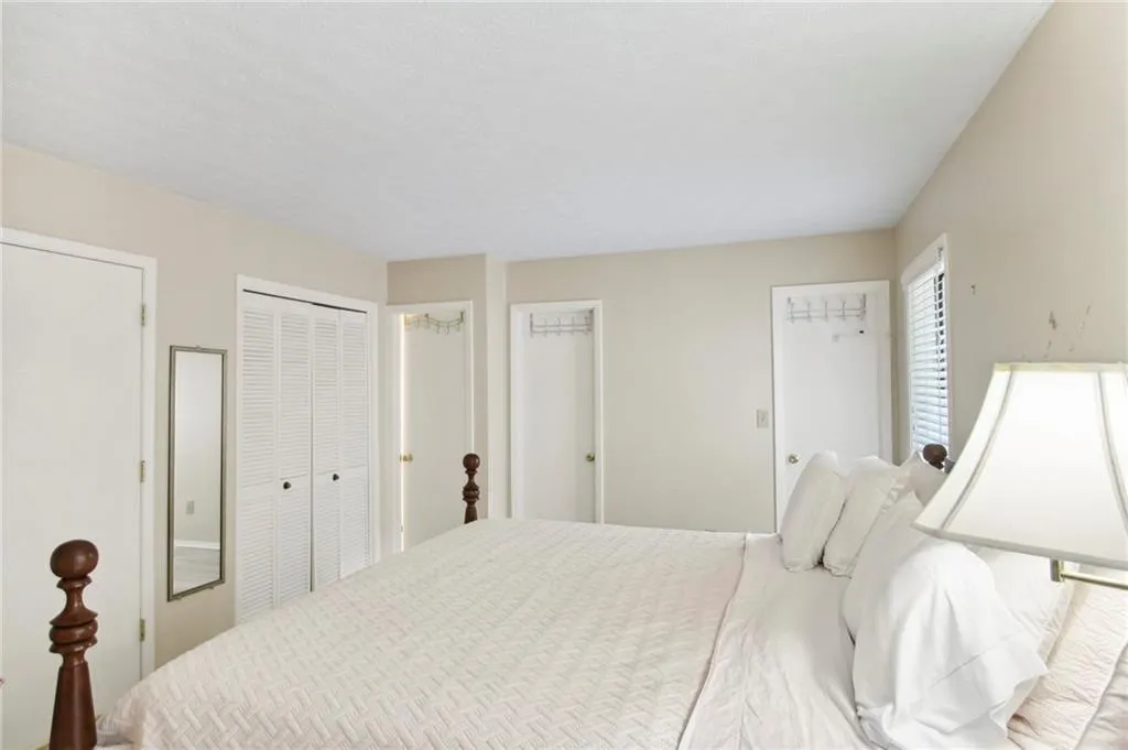 601 Woodcliff Drive, Sandy Springs, Georgia 30350, 2 Bedrooms Bedrooms, ,2 BathroomsBathrooms,Residential,Sold,601 Woodcliff Drive,7254463