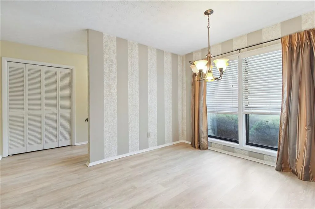 601 Woodcliff Drive, Sandy Springs, Georgia 30350, 2 Bedrooms Bedrooms, ,2 BathroomsBathrooms,Residential,Sold,601 Woodcliff Drive,7254463