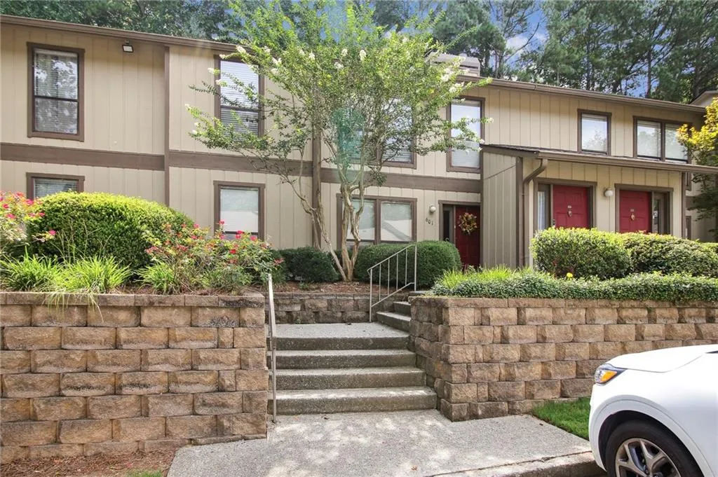 601 Woodcliff Drive, Sandy Springs, Georgia 30350, 2 Bedrooms Bedrooms, ,2 BathroomsBathrooms,Residential,Sold,601 Woodcliff Drive,7254463